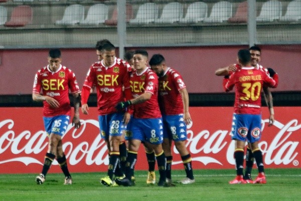 Tras la partido de Jorge Pellicer, los hispanos retomaron un gran nivel, algo que ya los tiene a dos puntos de los líderes. (Foto: Agencia Uno)