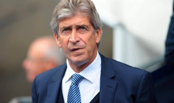 Manuel Pellegrini el hombre que le levantó a Claudio Bravo al Sevilla (Getty Images)