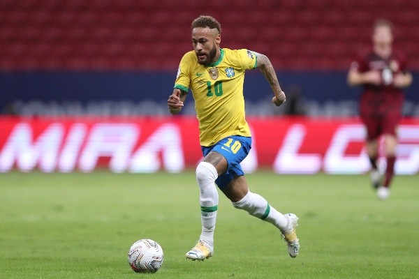 Neymar está en cancha en el debut de Brasil contra Venezuela por Copa América.