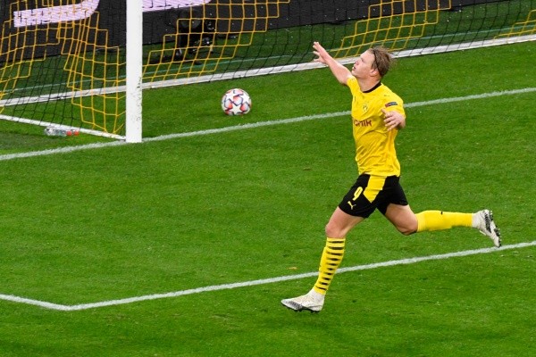 Chelsea está determinado a lograr el fichje del Androide del Dortmund.
