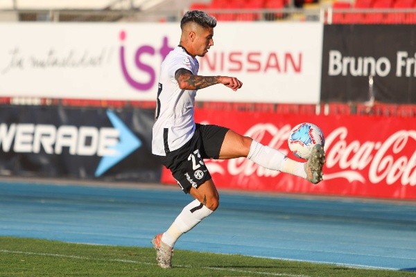 Véjar se despedirá de Colo Colo a fin de mes según indicó Quinteros. Foto: Agencia Uno