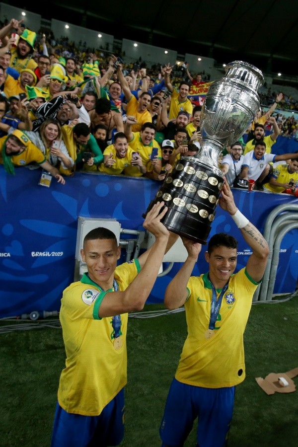 Thiago Silva fue el líder de la selección que ganó hace dos años la Copa América en su país. Foto: Getty.