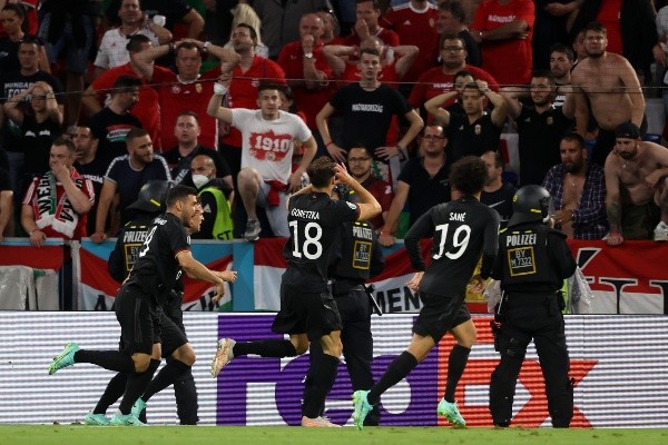 Alemania empató 2-2 ante Hungría y clasificó a octavos de la Euro como segunda del Grupo F.