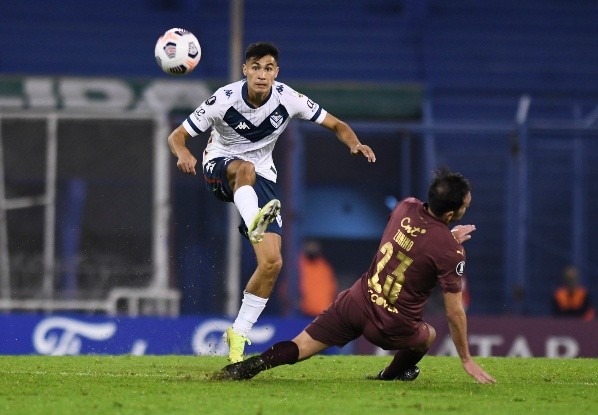 Galdames tuvo un buen paso por Vélez, donde se afianzó como titular. Foto: Agencia Uno.
