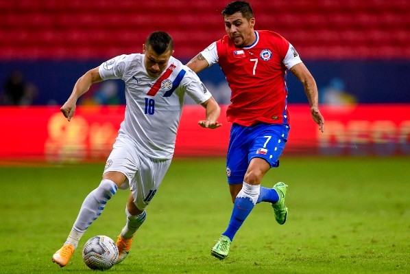 Cristián Basaure analiza el partido y las críticas a César Pinares tras la derrota de Chile contra Paraguay.