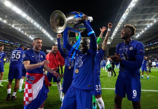 Kanté obtuvo la Champions League con el Chelsea hace menos de un mes. Foto: Getty.