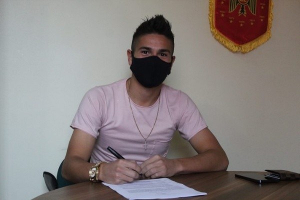 Galdames renovó su vínculo hasta el 2023 con el cuadro hispano. Foto: Unión Española.