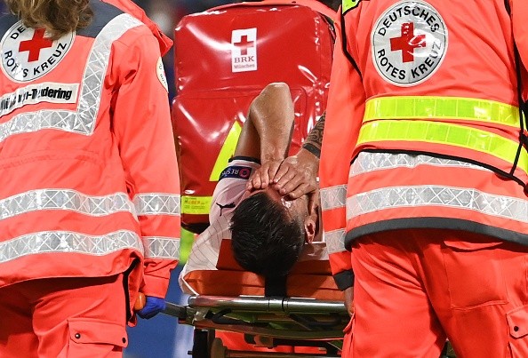 Spinazzola rompió en llanto tras la lesión en el duelo entre Italia y Bélgica.