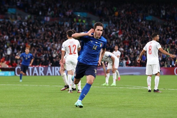 Chiesa marcó el único gol de los italianos (Getty)