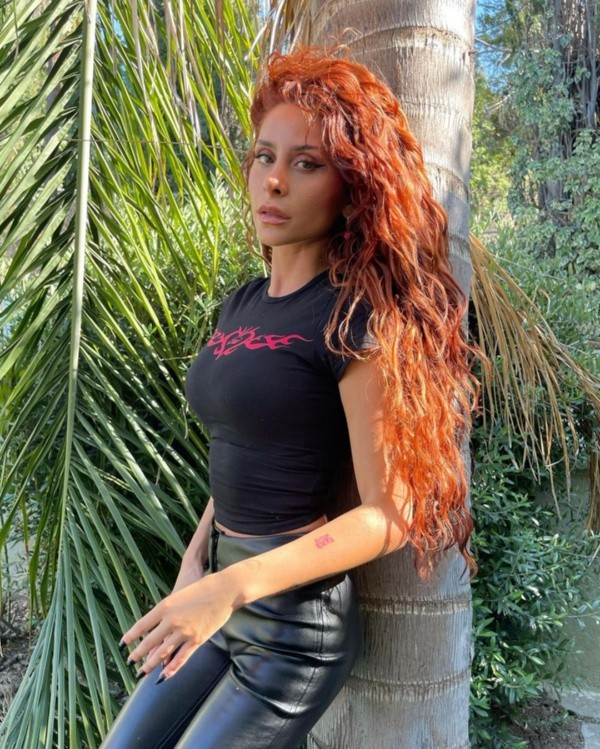 La publicación con la que Cami Gallardo dio a conocer su radical cambio de look.(2)