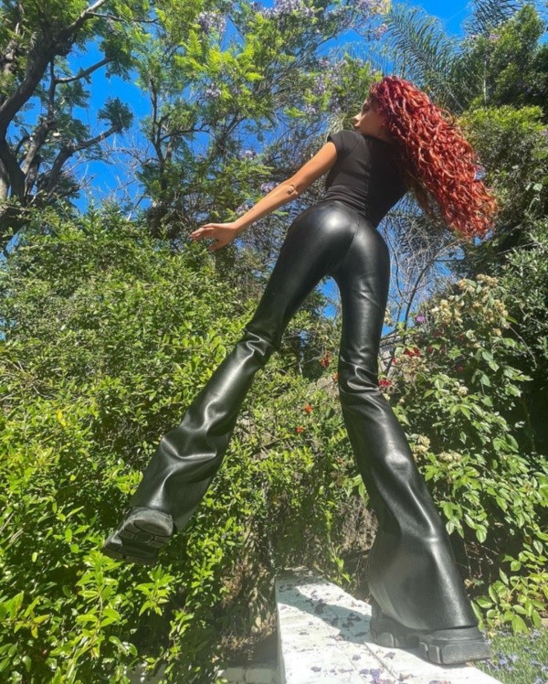 La publicación con la que Cami Gallardo dio a conocer su radical cambio de look.(3)