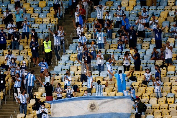 La hinchada argentina se hace sentir en el Maracaná (Getty Images)