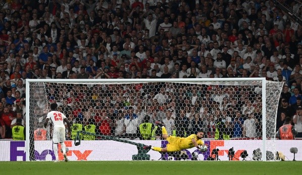 Donnarumma contuvo dos penales y le dio el título a Italia. Foto: Getty Images