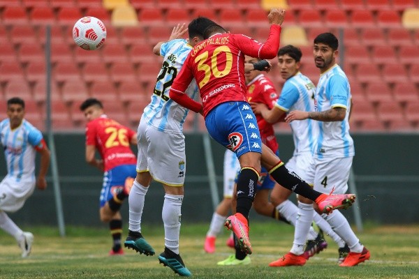 Palacios anotó el gol del triunfo de Unión Española ante Magallanes. Foto: Agencia Uno