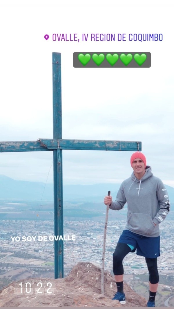 Enzo Roco se divierte subiendo cerros en su natal Ovalle. Foto: Instagram