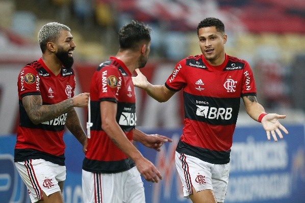 Gabigol, Isla y Joao Gomes jugaron en la goleada de Flamengo al Bahía. Foto: Getty.
