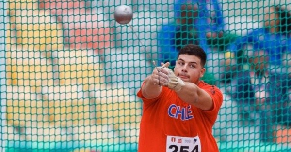 Kehr quiere dejar el nombre de Chile en lo más alto en Japón.