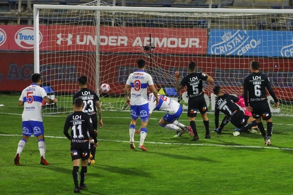 La Franja volvió al liderato tras imponerse por 3-0 al Capo de Provincia.