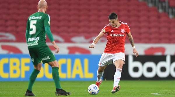 Carlos Palacios se llena de críticas en el Inter de Porto Alegre. Foto: Getty Images