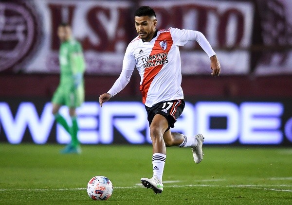 Paulo Díaz encendió las alarmas tras salir lesionado en el último duelo de River Plate por el torneo trasandino. (Foto: Getty)