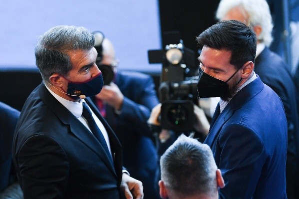 Joan Laporta y Lionel Messi siguen en conversaciones. (Foto: Getty Images)