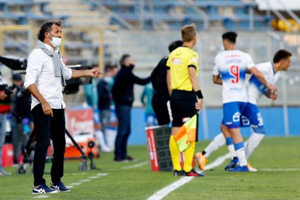 Miguel Ponce quiere aprovechar el mal momento que vive la UC para que Deportes La Serena se meta en la parte alta. Foto: Agencia Uno