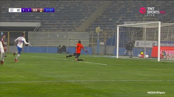 Valencia derrotó a López para poner el empate 1-1 a los 31′ (FOTO: TNT SPORTS)