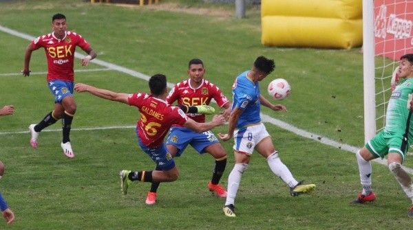 Galdames quiere seguir anotando y contra Colo Colo puede cumplir su meta personal. Foto: Agencia Uno