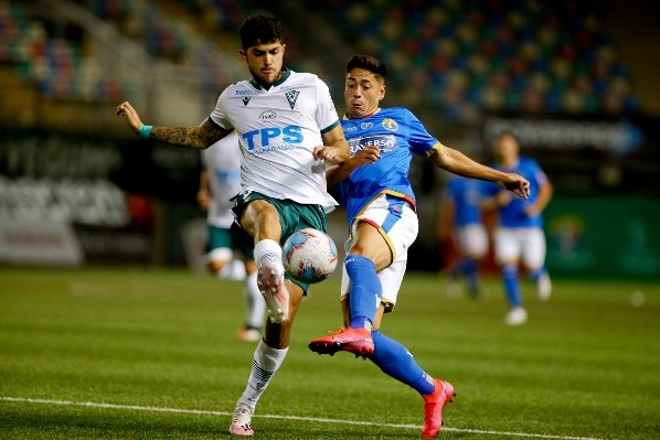 Audax y Wanderers juegan este viernes en el regreso del público a los estadios.