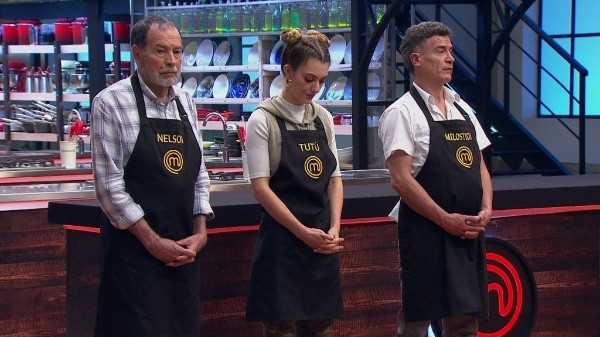 Los tres candidatos a despedirse del Masterchef Celebrity. Sin embargo, Nelson Ávila fue finalmente el elegido para abandonar la competencia.
