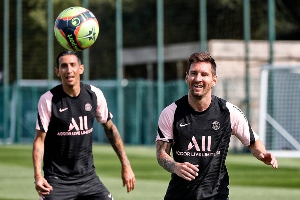 Lionel Messi se entrena a la espera de su ansiado debut