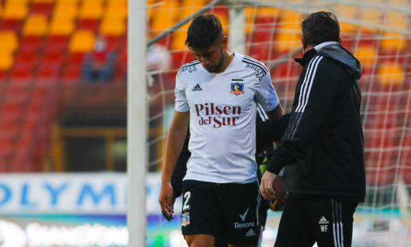 Rojas salió con problemas del duelo con Unión Española y es duda para Copa Chile. Foto: Agencia Uno