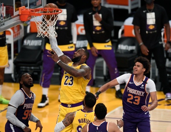 LeBron y los Lakers van por su revancha y buscarán conseguir otro anillo más, tras ganarlo hace dos temporadas. (Foto: Getty)