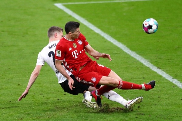 Lewandowski tiene vínculo vigente hasta 2023 con Bayern Múnich.