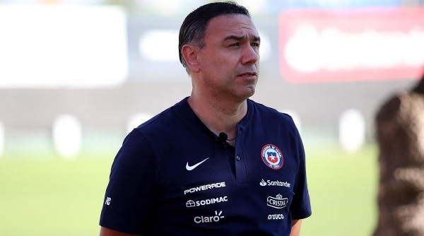 Francis Cagigao se refirió a la exabrupta salida de Robbie Robinson de la selección chilena