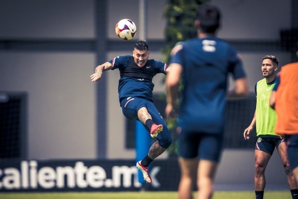 Nicolás Castillo parte al Juventude y deja el América. Foto: América