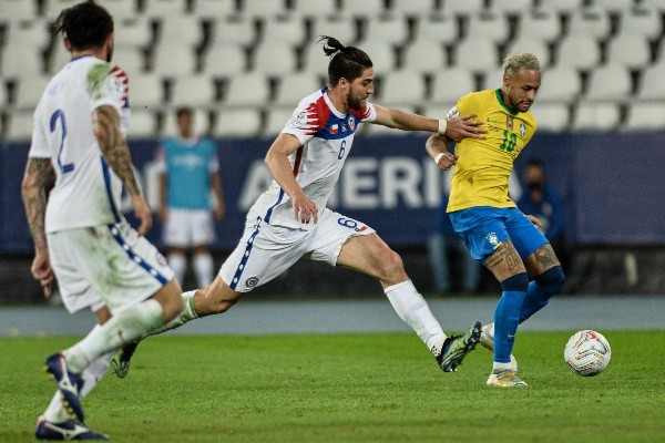 Francisco Sierralta tampoco estará en Chile por la negativa del fútbol ingles.