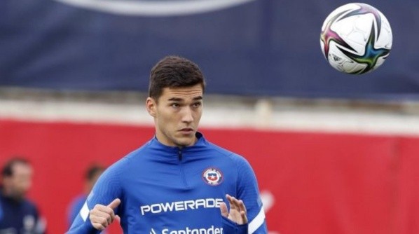 Robbie Robinson apenas alcanzó a entrenar con Chile. Foto: ANFP