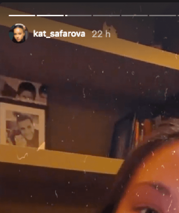 Katerina Safarova agarra confianza y se muestra desde la casa de Alexis Sánchez.(4)