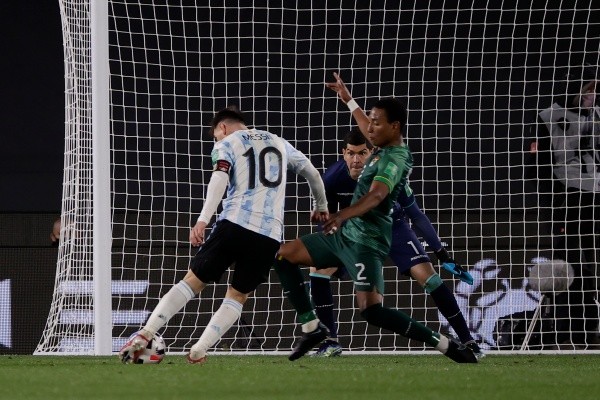 Messi tuvo una noche soñada anotando un triplete ante Bolivia. Foto: Getty Images
