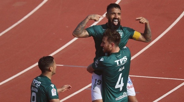 Wanderers viene con la confianza a tope luego del último triunfo ante Cobresal. Foto: Agencia Uno.