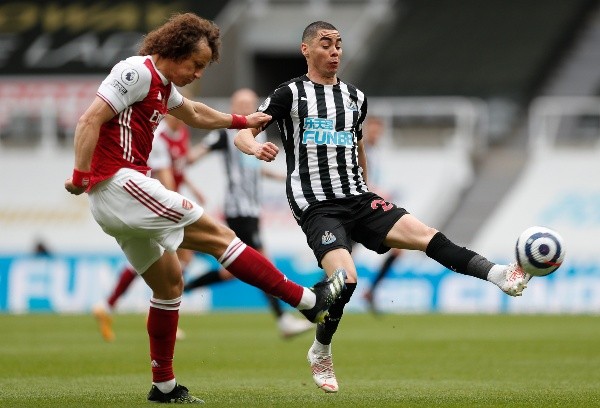 David Luiz dejó el Arsenal y ahora será compañero de Mauricio Isla en el Flamengo