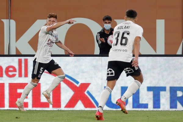 Leonardo Gil en el triunfo de Colo Colo contra Everton por la fecha 21.