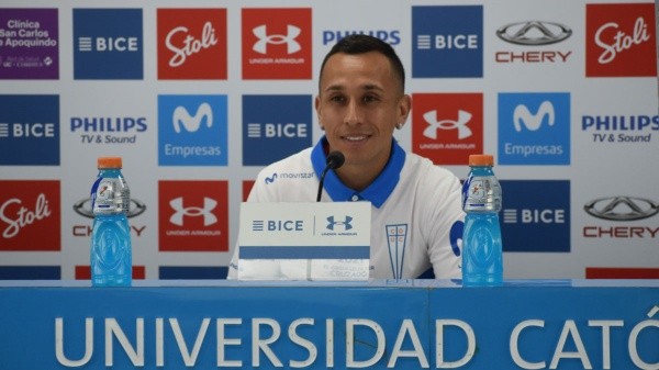 Fabián Orellana jugará hasta 2023 en Universidad Católica. (Foto: @Cruzados)