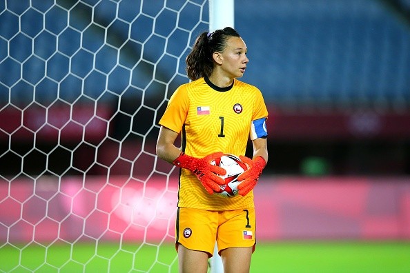 Tiane Endler abordó su cambio de equipo y los JJ.OO. con la Roja.