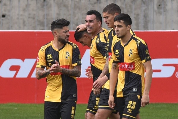 Los Piratas siguen en la cima de la B.