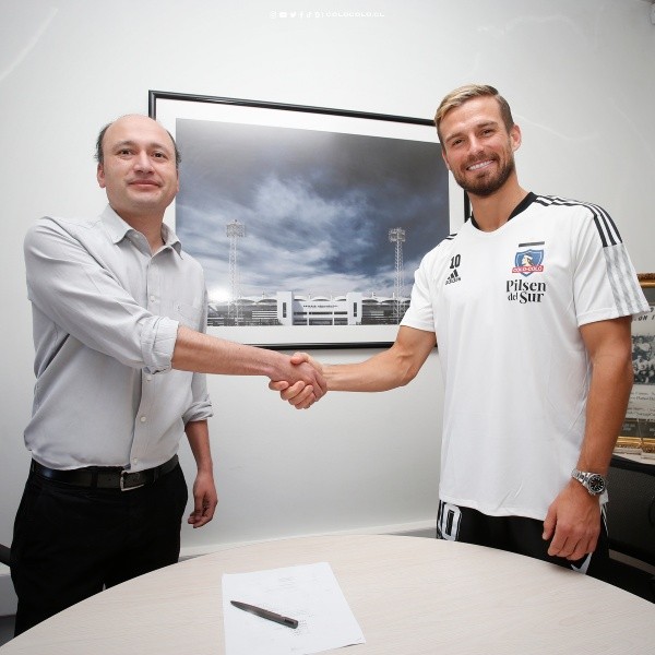 Christian Santos vivió su primer día como refuerzo de Colo Colo tras cumplir la cuarentena.