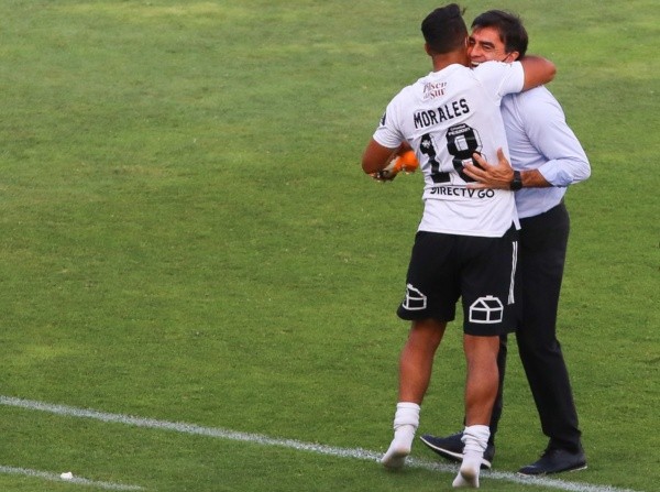 Quinteros llega al Superclásico con un potente registro de cuatro victorias ante la U dirigiendo a equipos distintos.