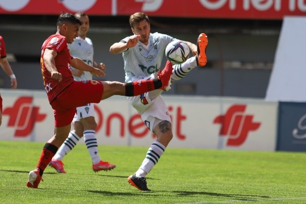 Nicolás Guerra abrió el marcador para Ñublense, pero no pudo evitar la remontada de Santiago Wanderers. Foto: Agencia Uno
