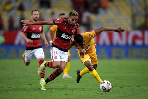 Mauricio y Flamengo van por Barcelona y los boletos a la final de Copa Libertadores.